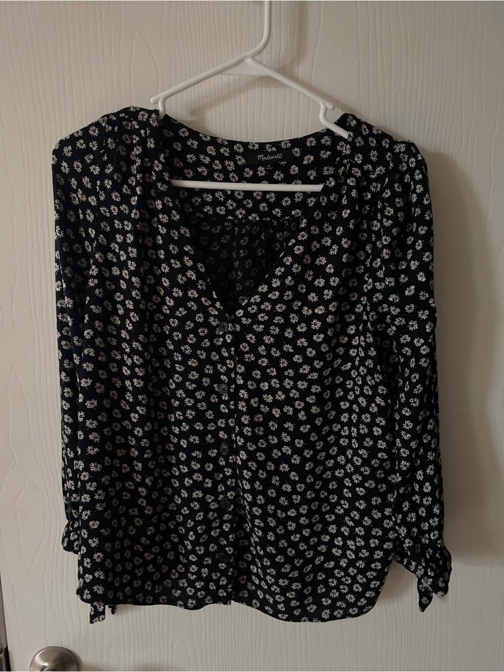 Madewell Womens Medium Black Floral V-Neck Button Front Blouse Top